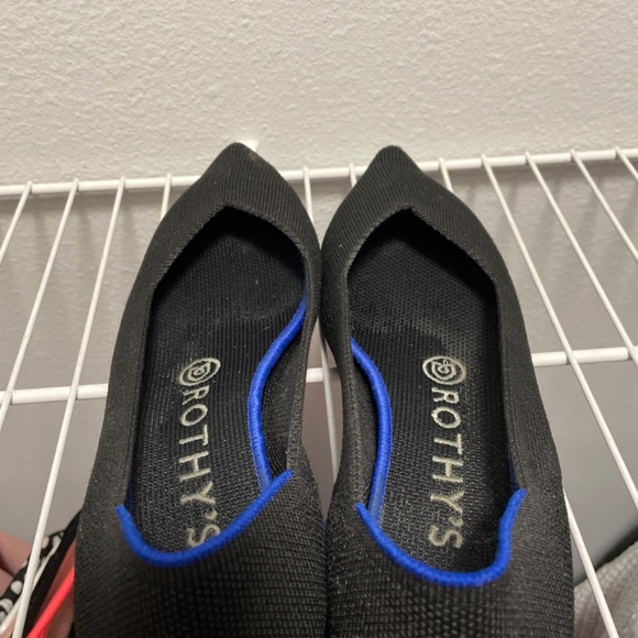Black Rothy’s shoes - Picture 4 of 4